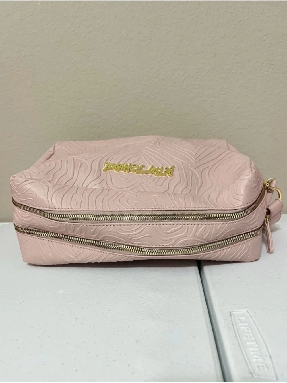 Betsey Johnson Large Weekender Cosmetic Makeup Travel Toiletry Bag Pink Hearts